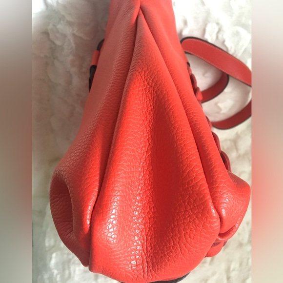 AB ASIA BELLUCCI leather Handbag. Like new, excellent condition. Red tomatoe. - Picture 7 of 13